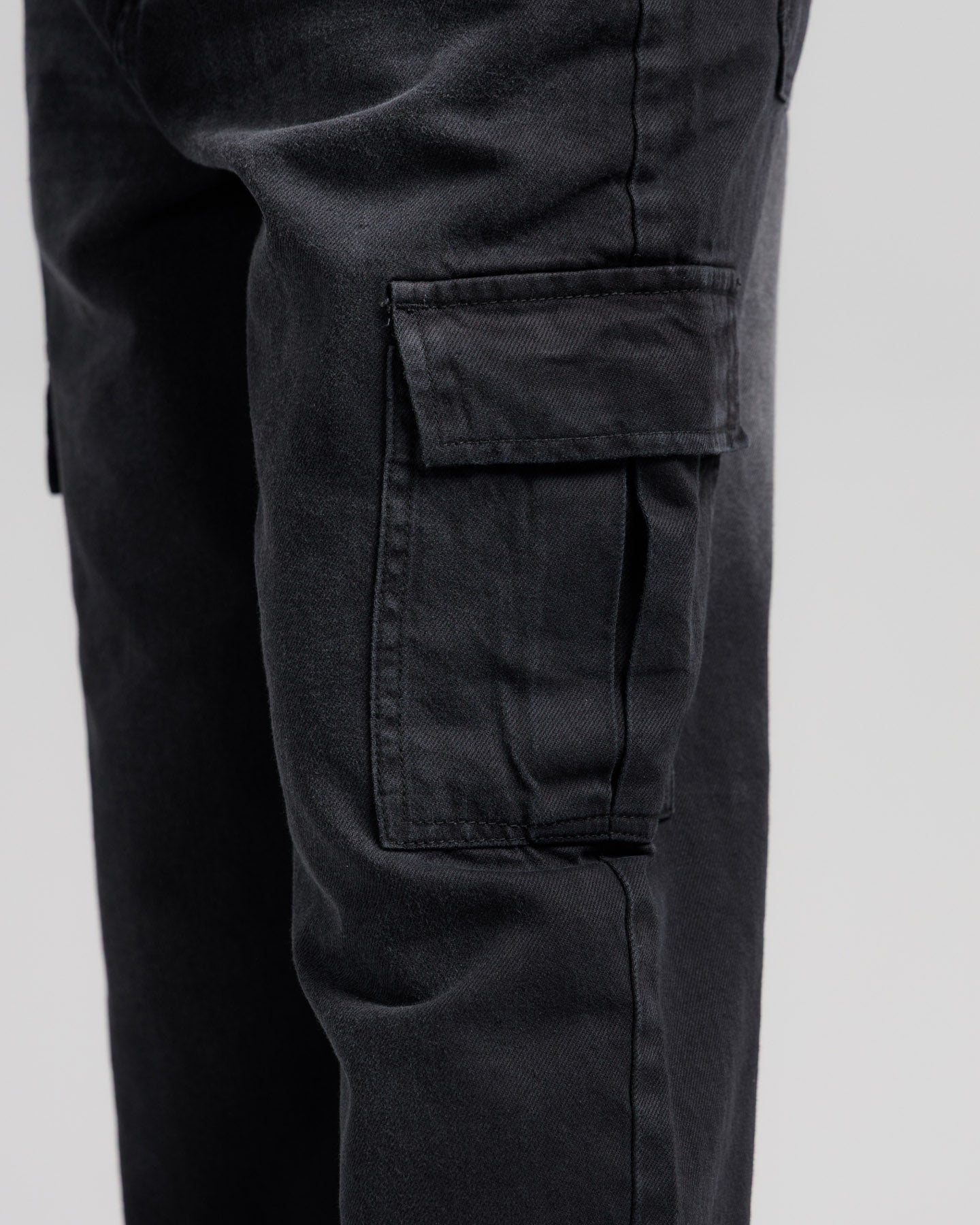 Women Loose Fit Cargo Denim Jeans - Charcoal