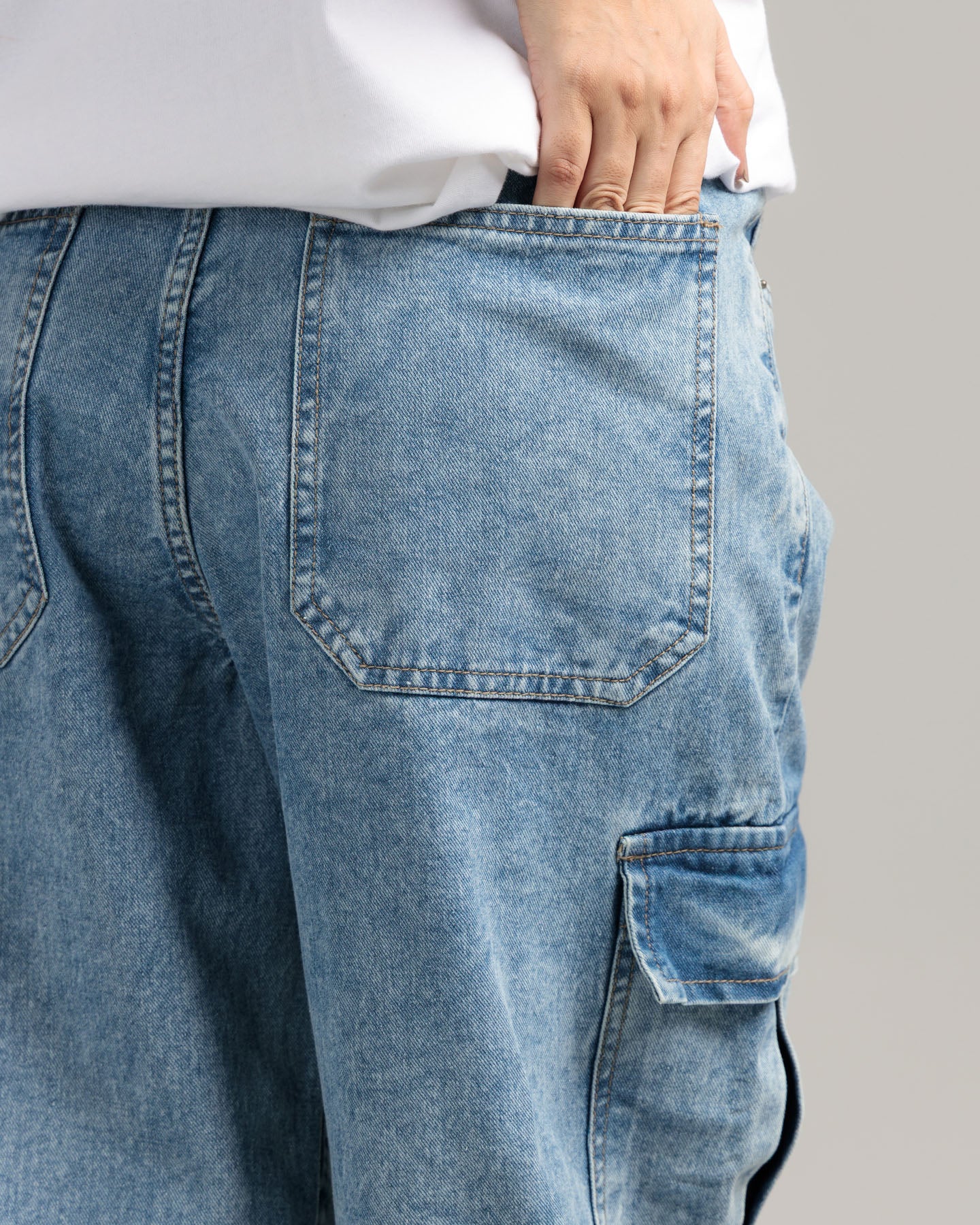 Women Skater Fit Cargo Denim Jeans - Ice Blue