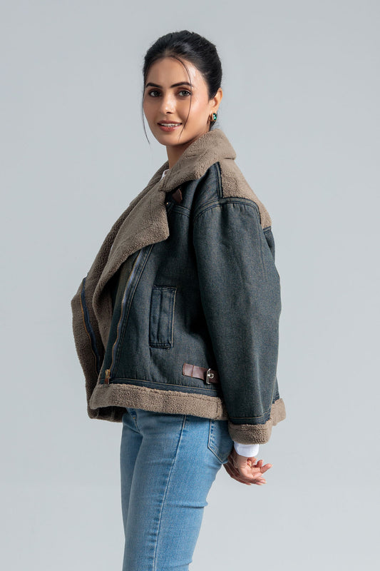Womenâs Fleece Lined Denim Jacket - Dirty Wash