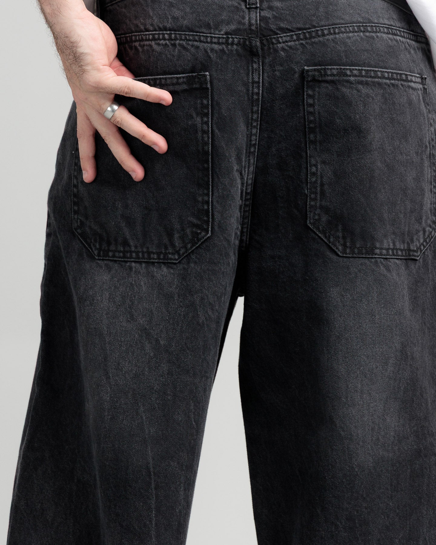 Men Skater Fit Cut & Sewn Jeans - Charcoal