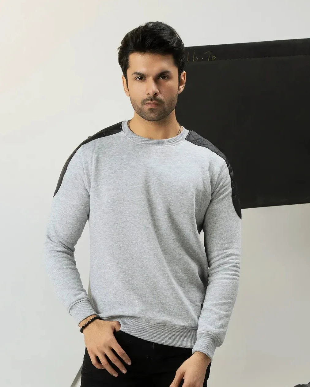 Men Regular Fit Sweatshirt - Gray - Harwage