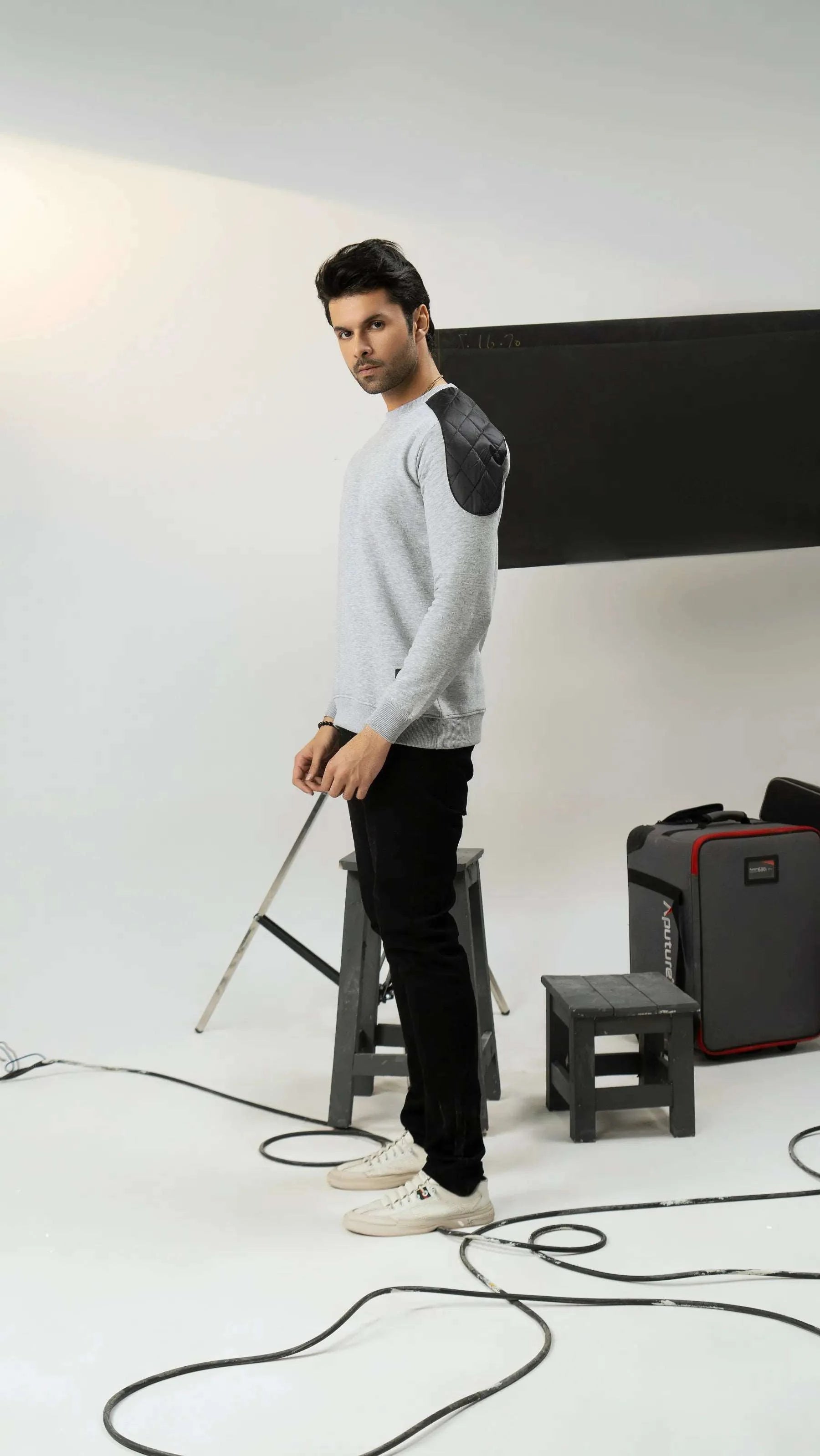 Men Regular Fit Sweatshirt - Gray - Harwage