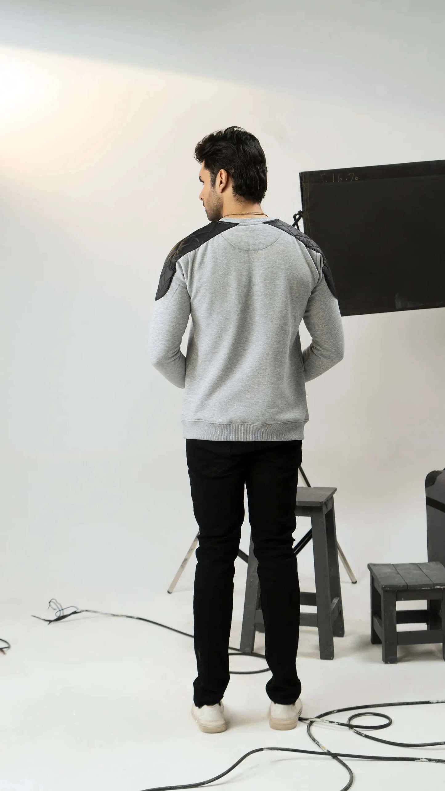 Men Regular Fit Sweatshirt - Gray - Harwage