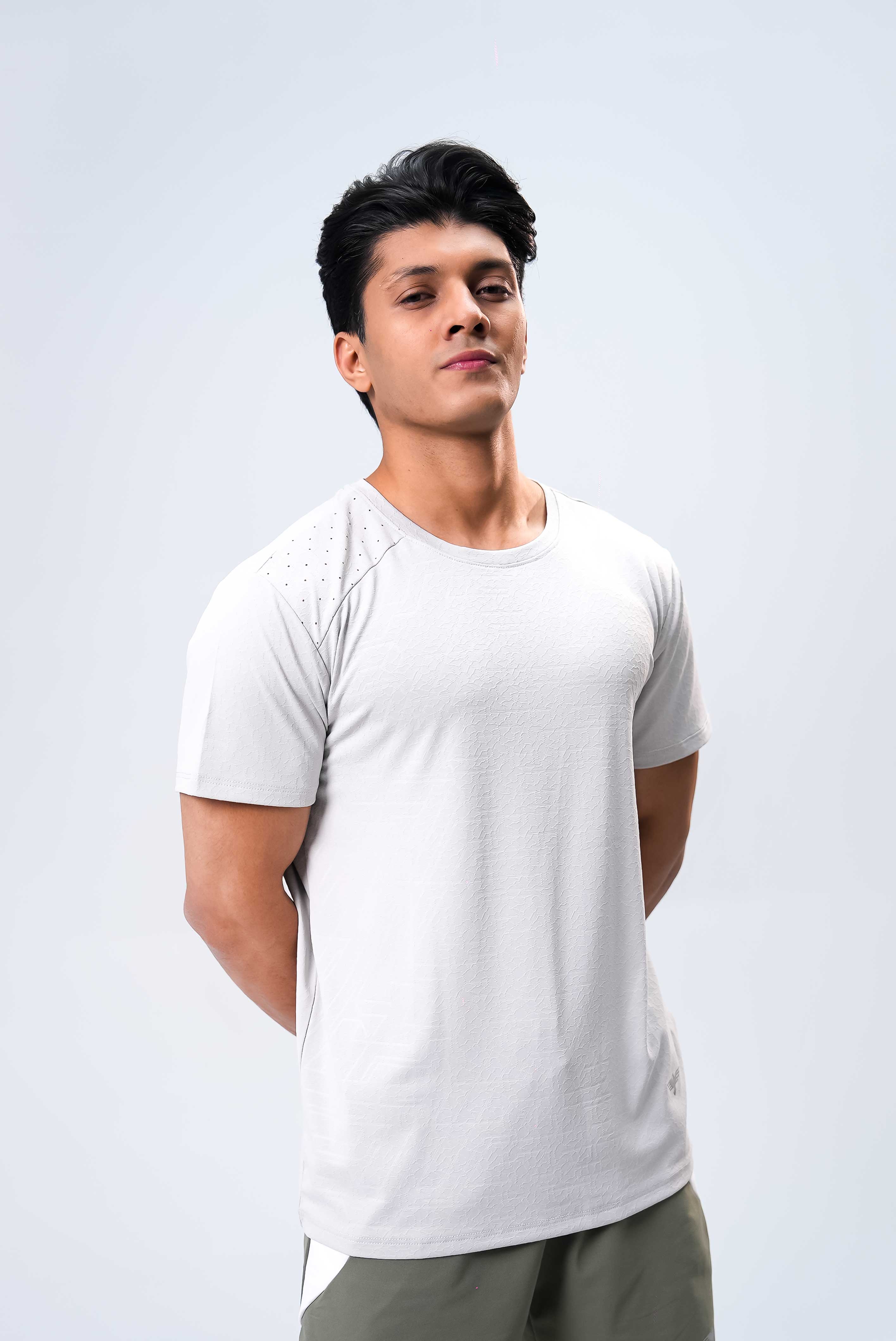 Men’s Gym Wear Top – Silver White