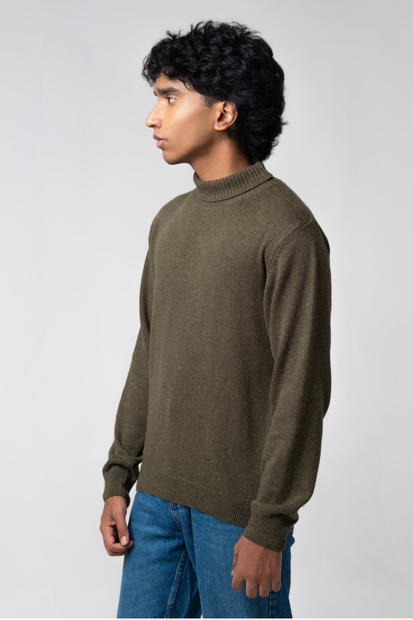 Men’s Turtle Neck Sweater - Olive