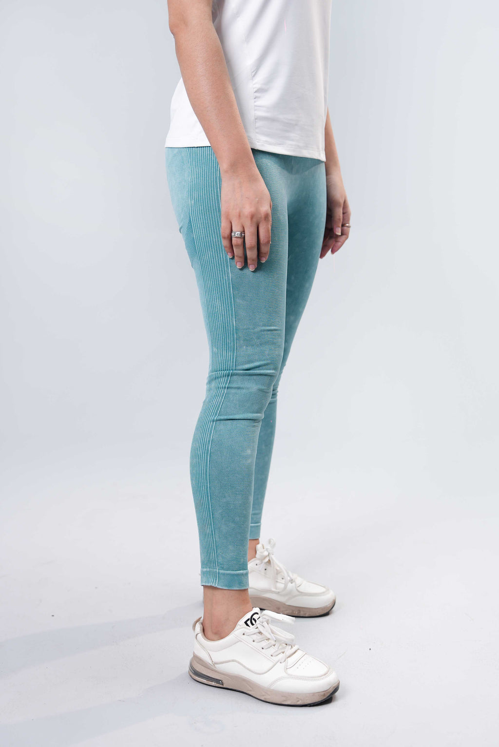 Women’s Tie & Dye Cold Wool Leggings – Mint Aqua