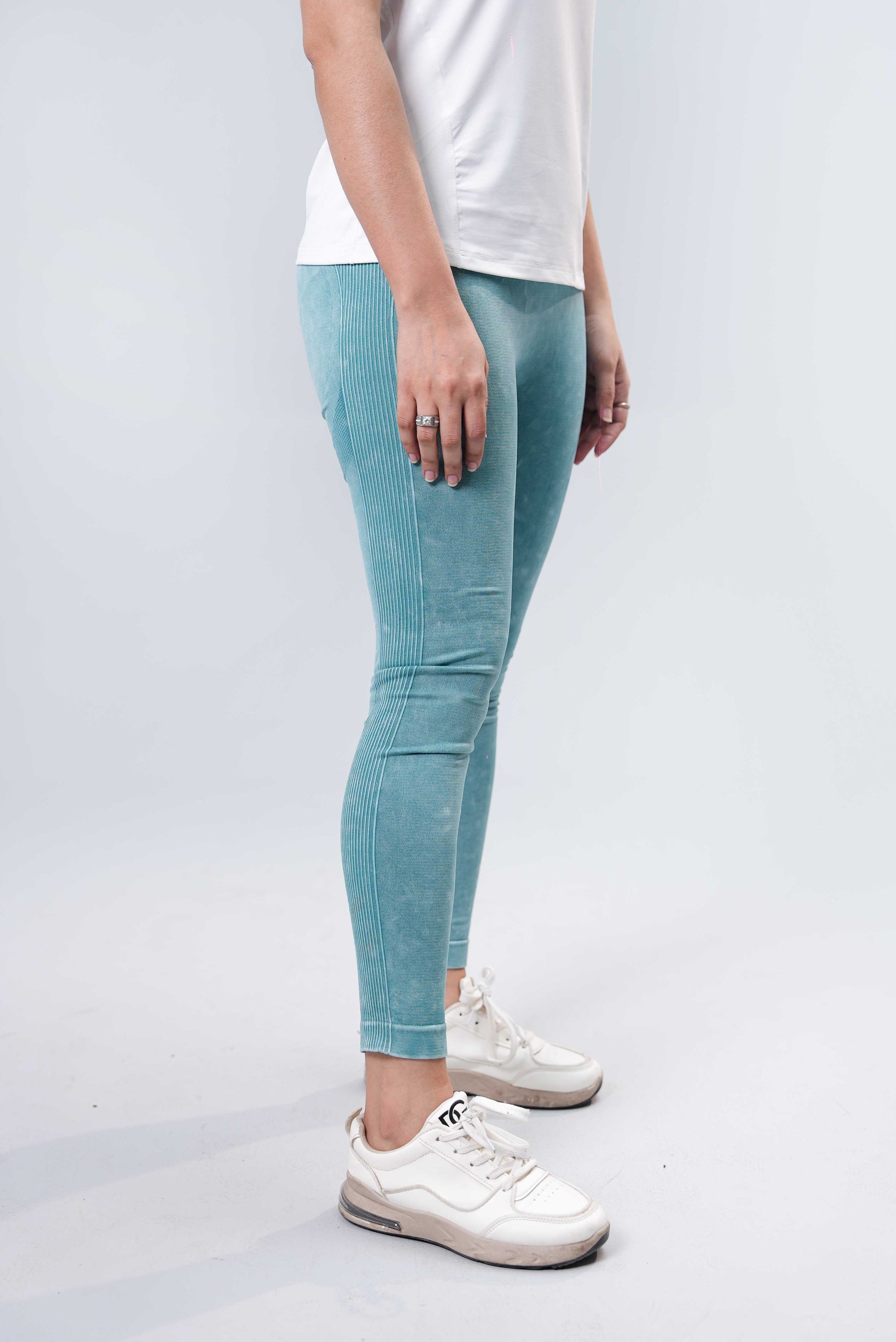 Women’s Tie & Dye Cold Wool Leggings – Mint Aqua