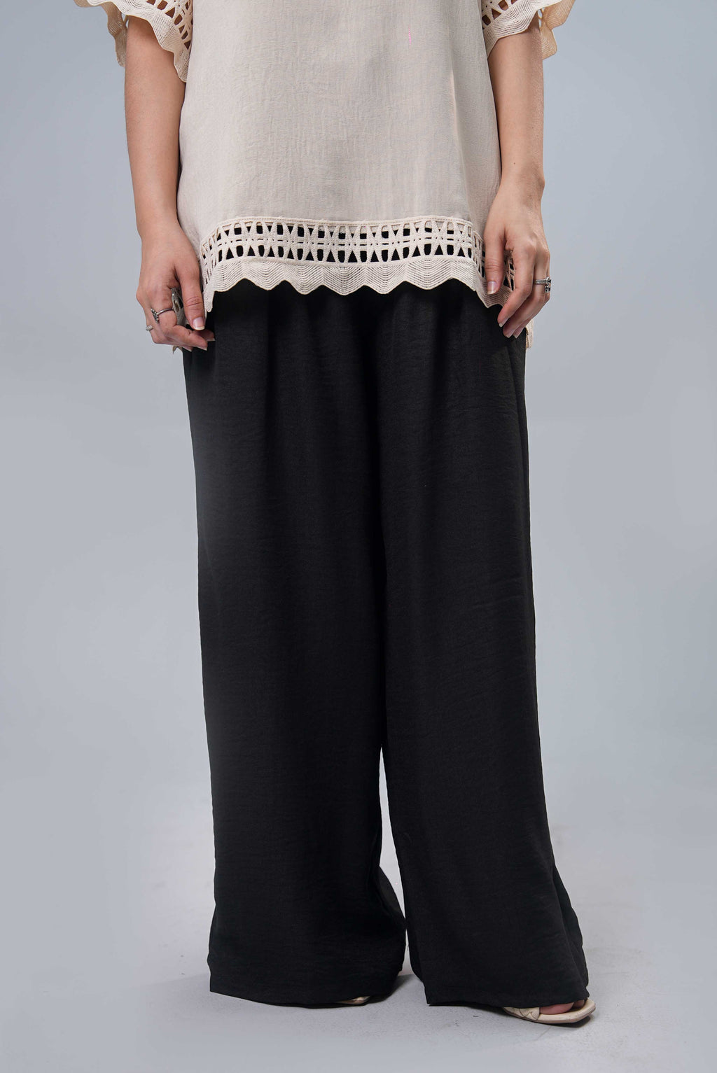 Women Luxe Viscose Trouser - Black