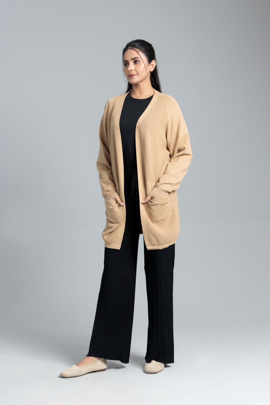 Women’s Acrylic Wool Cardigan - Wheat