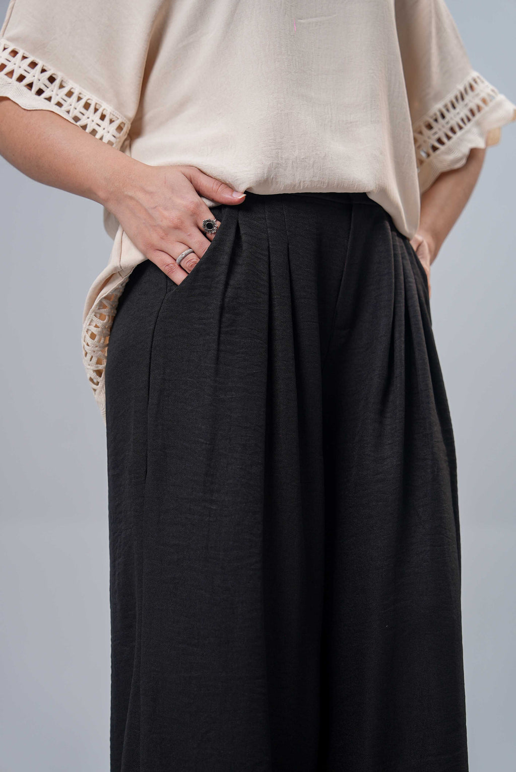 Women Luxe Viscose Trouser - Black