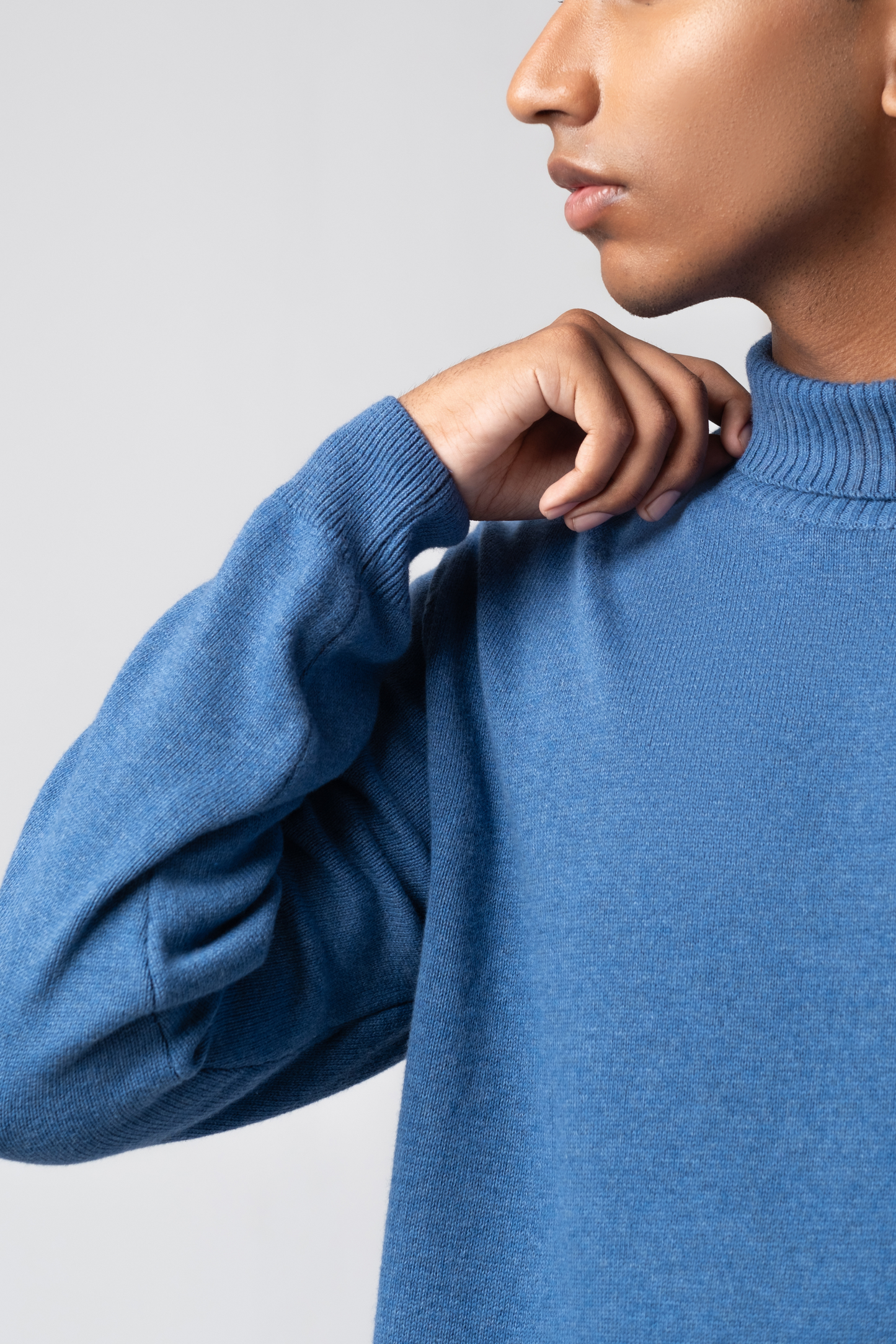 Men’s Turtle Neck Sweater - Navy