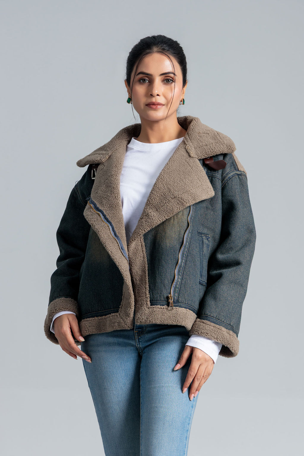 Women’s Fleece Lined Denim Jacket - Dirty Wash