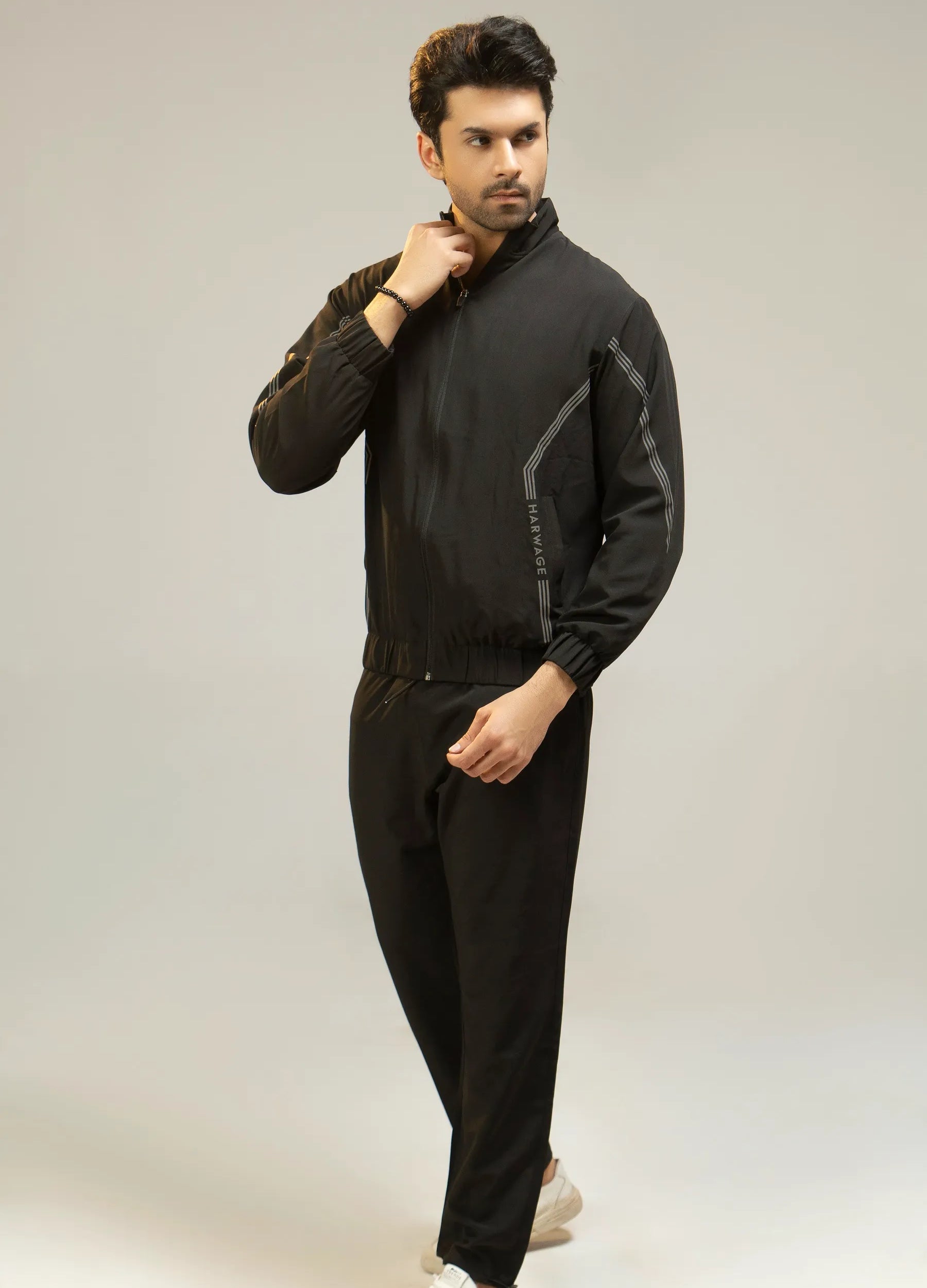 Men Regular Fit Tracksuit - Black - Harwage