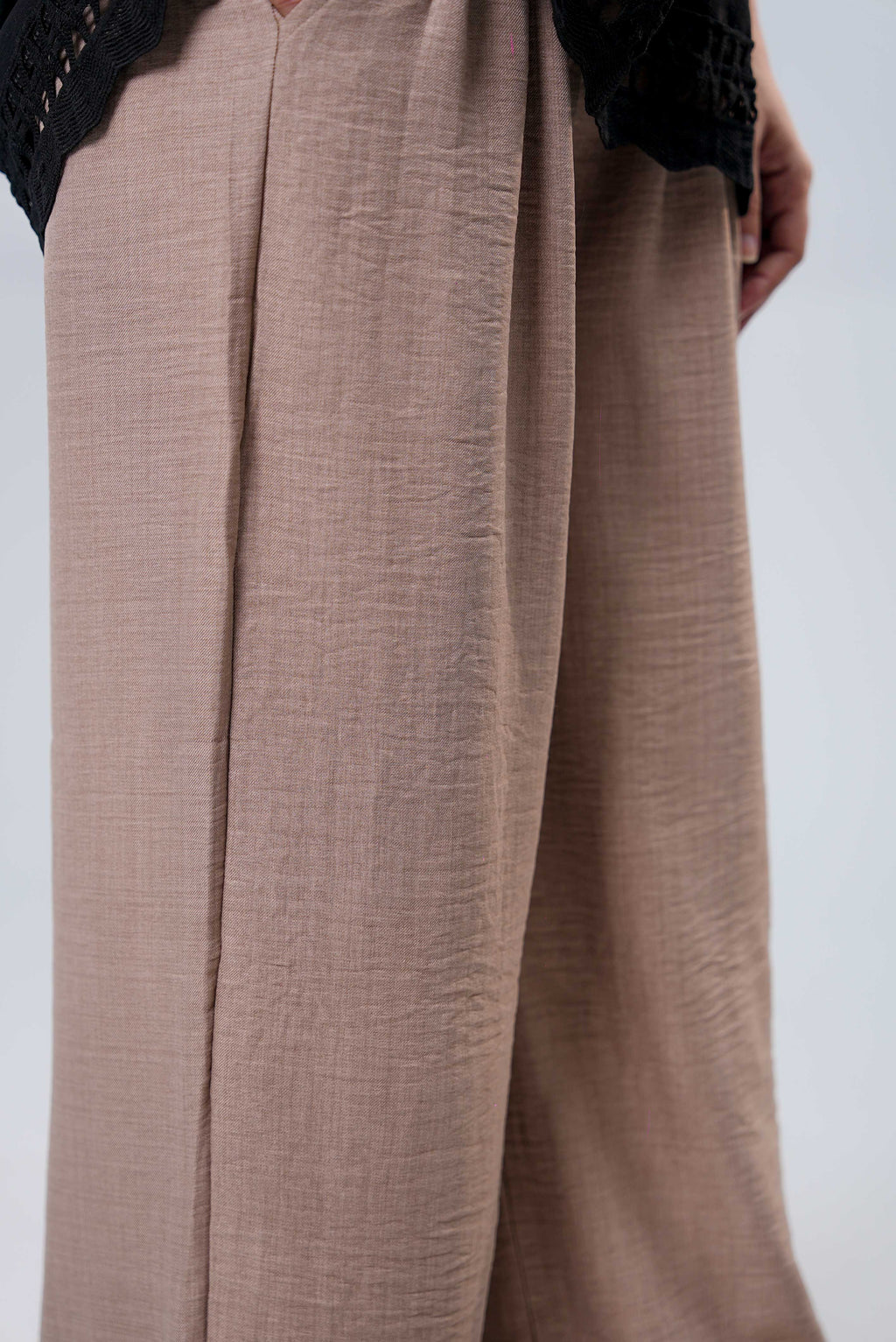 Women Luxe Viscose Trouser - Tan