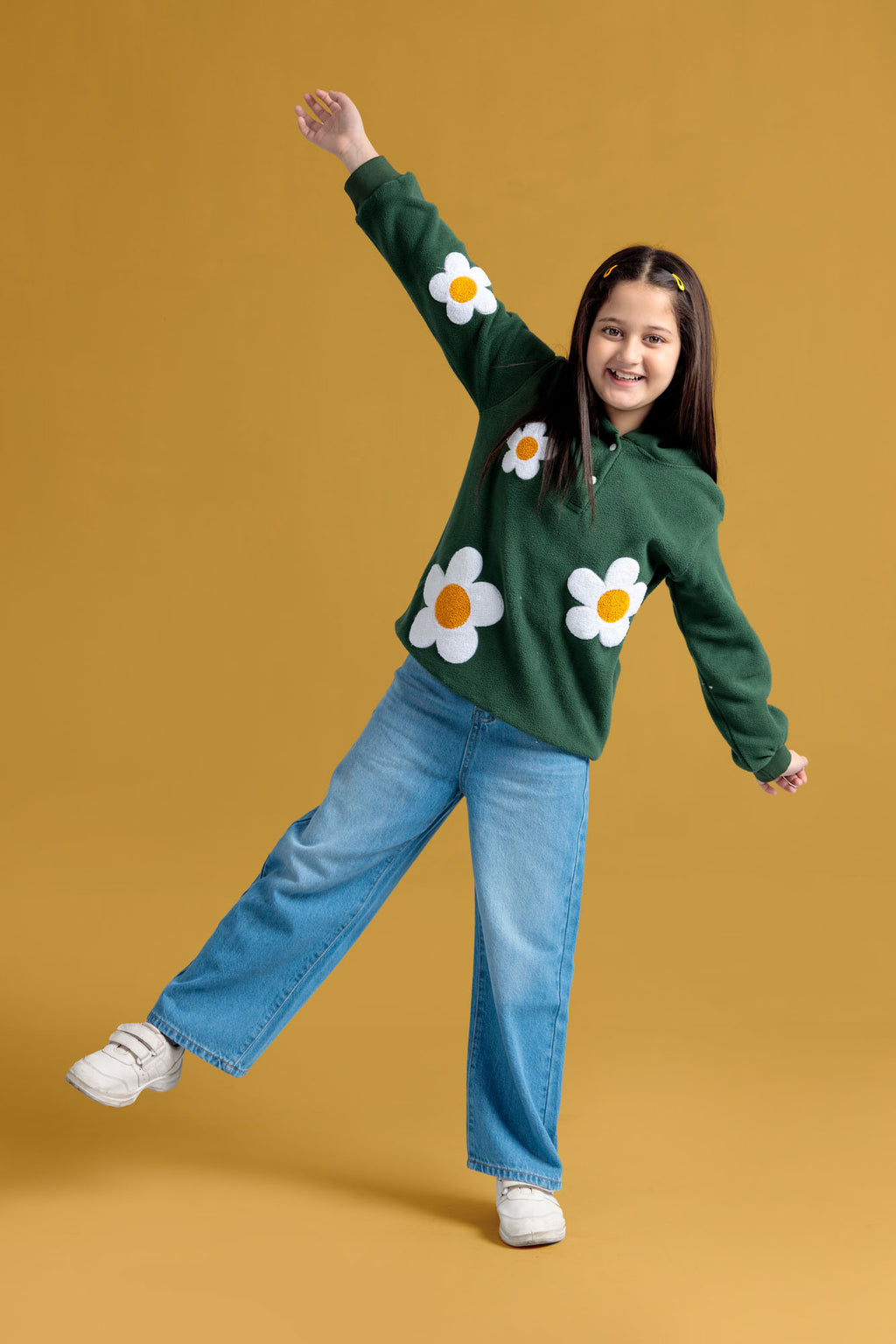 Junior Girls Pullover Hoodie