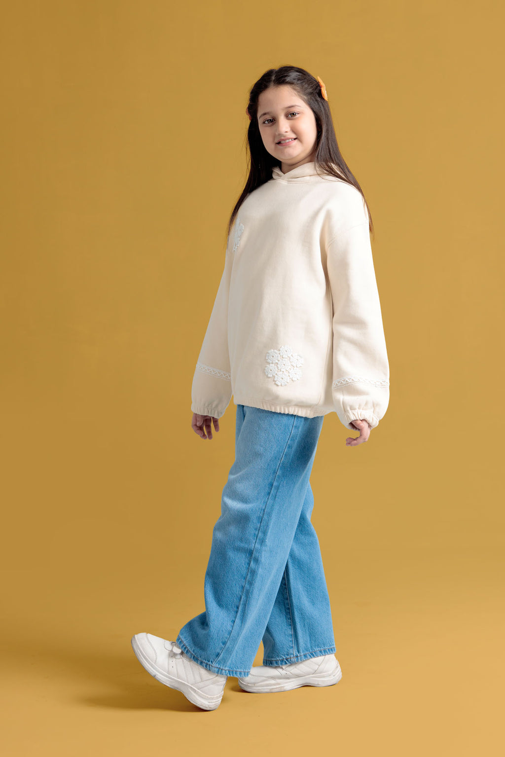 Junior Girls Pullover Hoodie