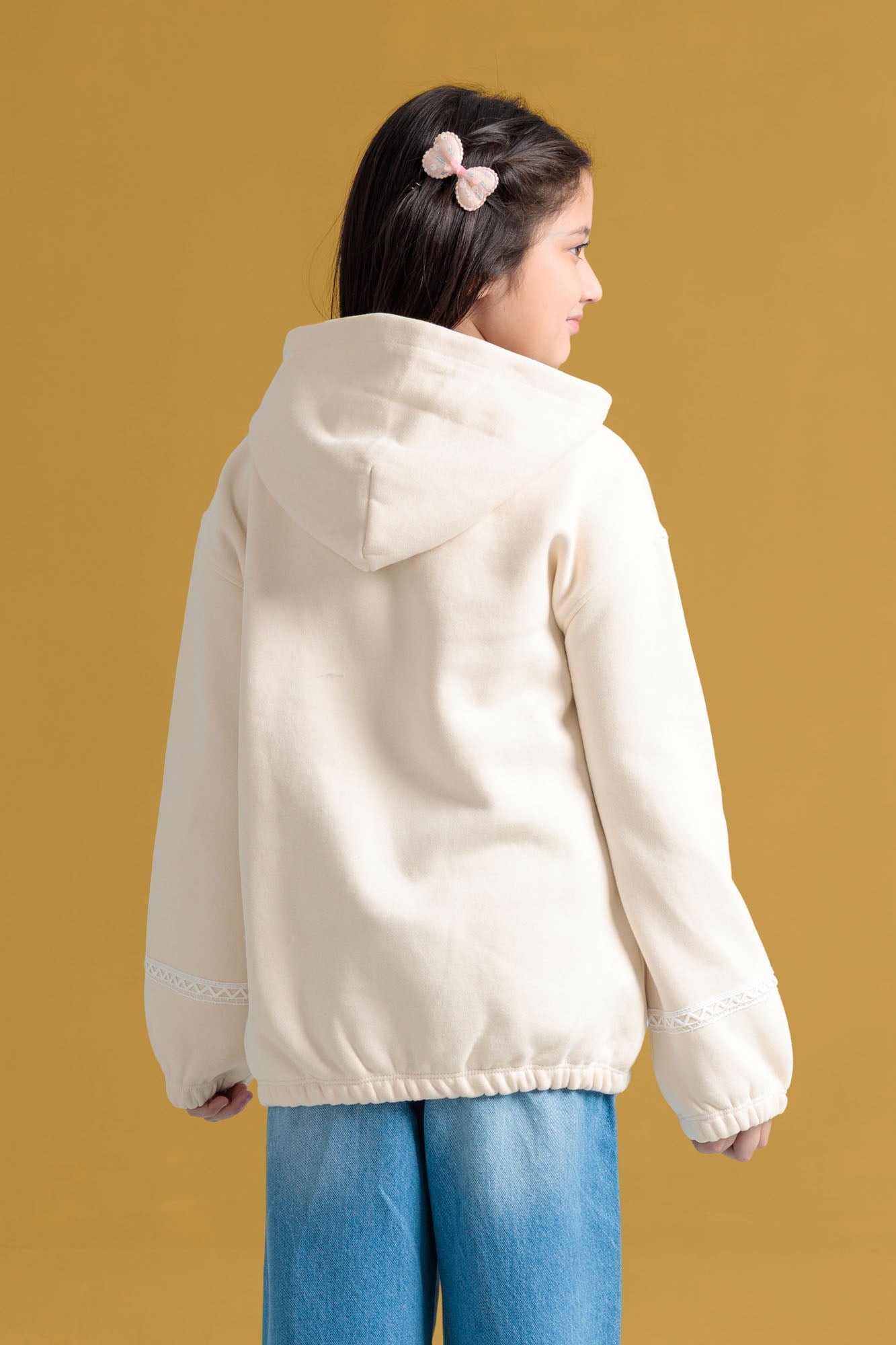 Junior Girls Pullover Hoodie