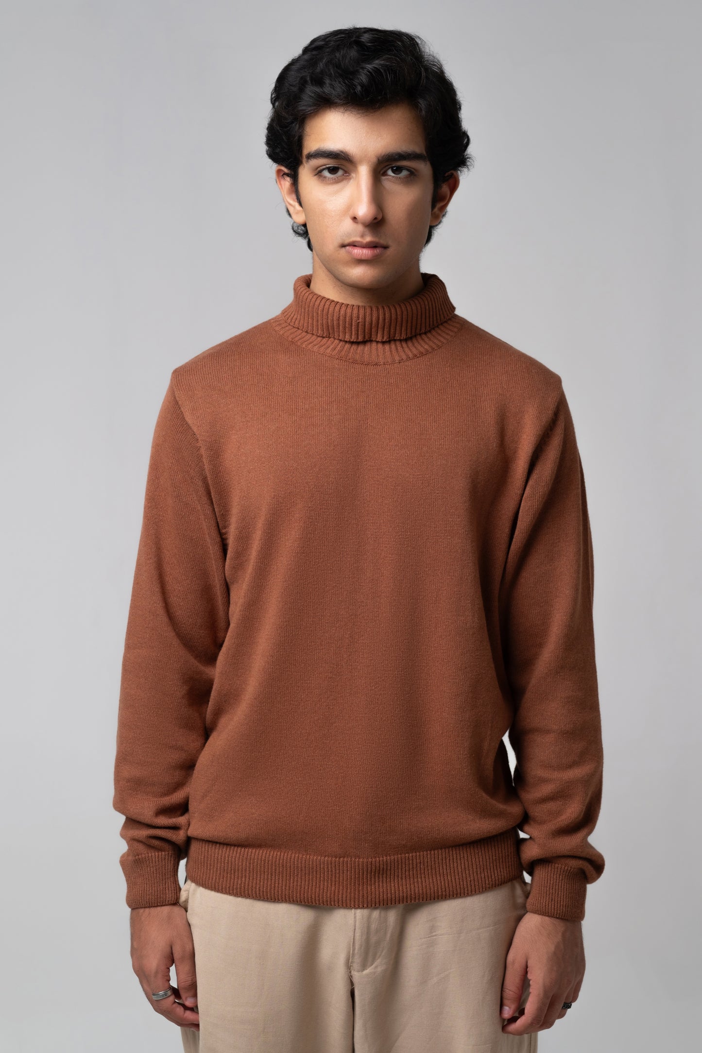 Men’s Turtle Neck Sweater - Brown