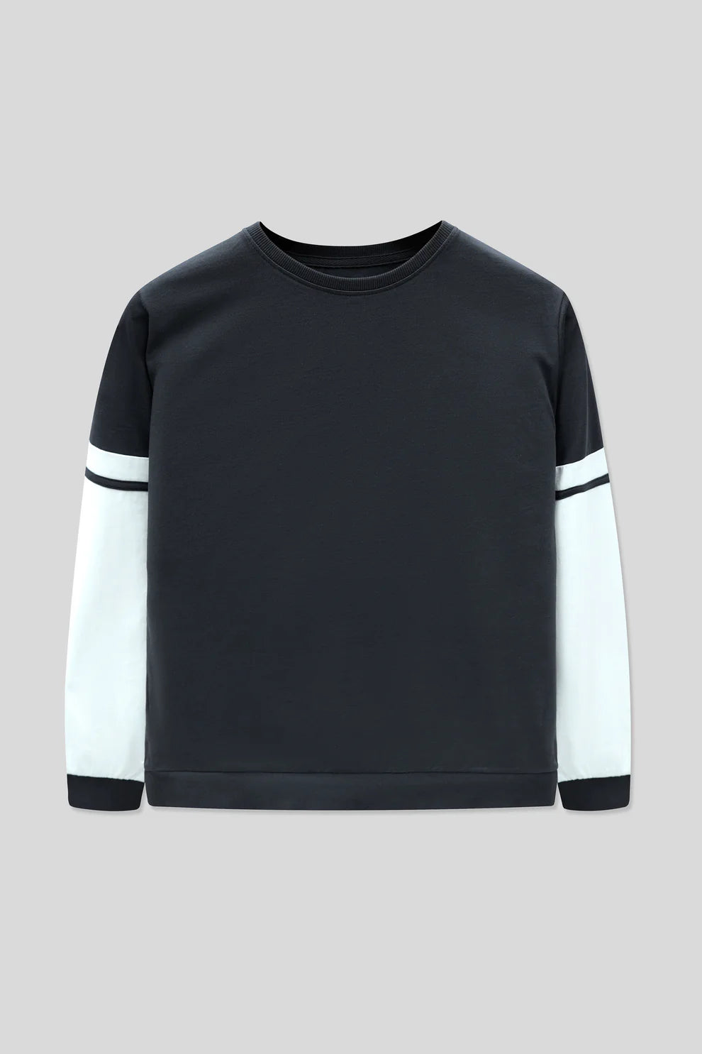 Black and white sweatshirt