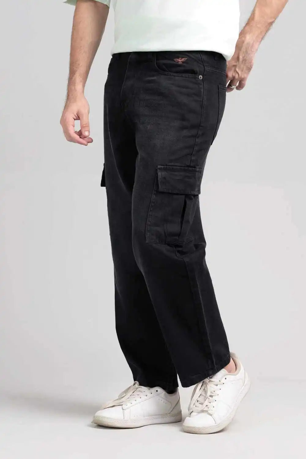 Men’s charcoal loose fit cargo denim jeans