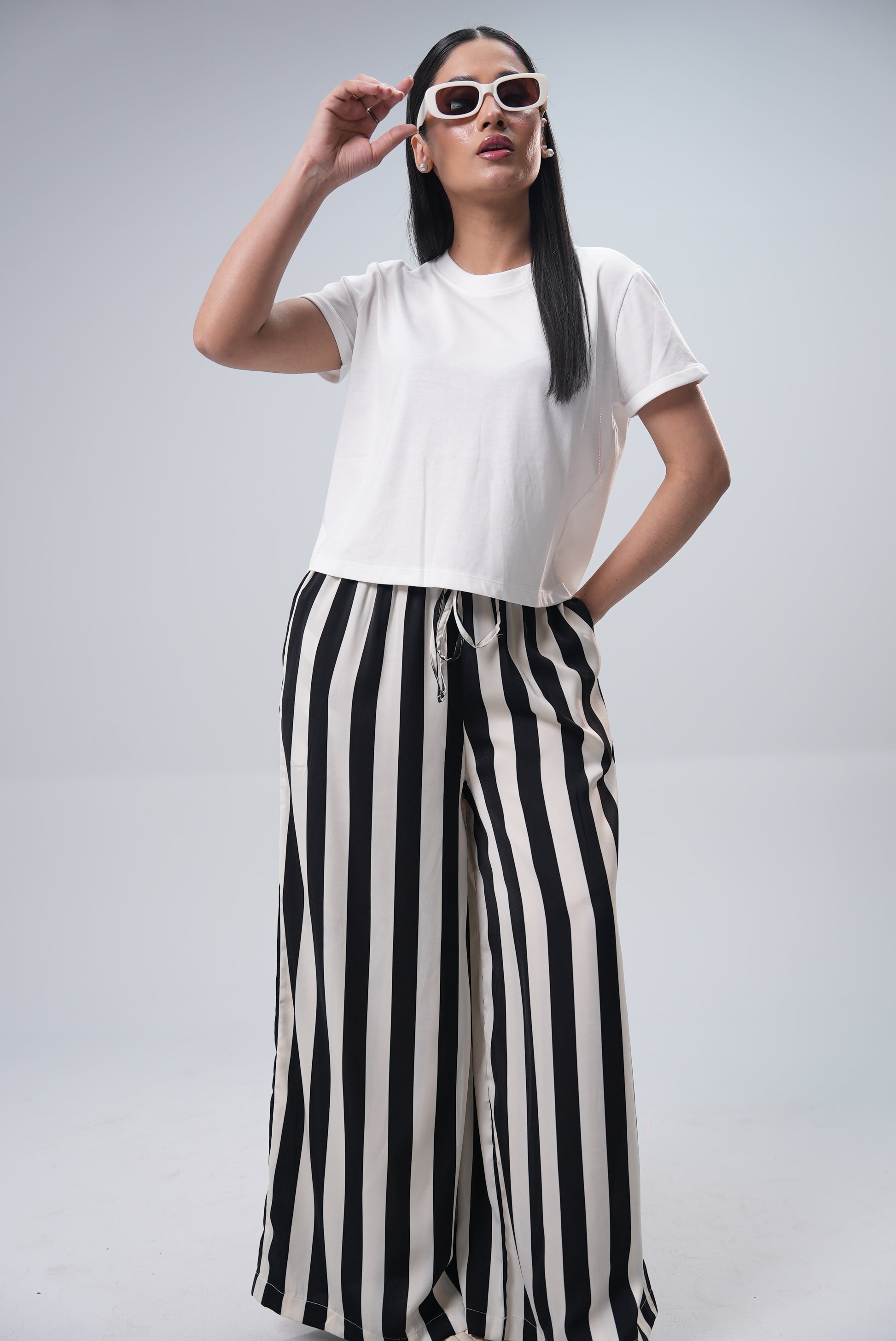 Women Elite Flow Trouser - Black & White