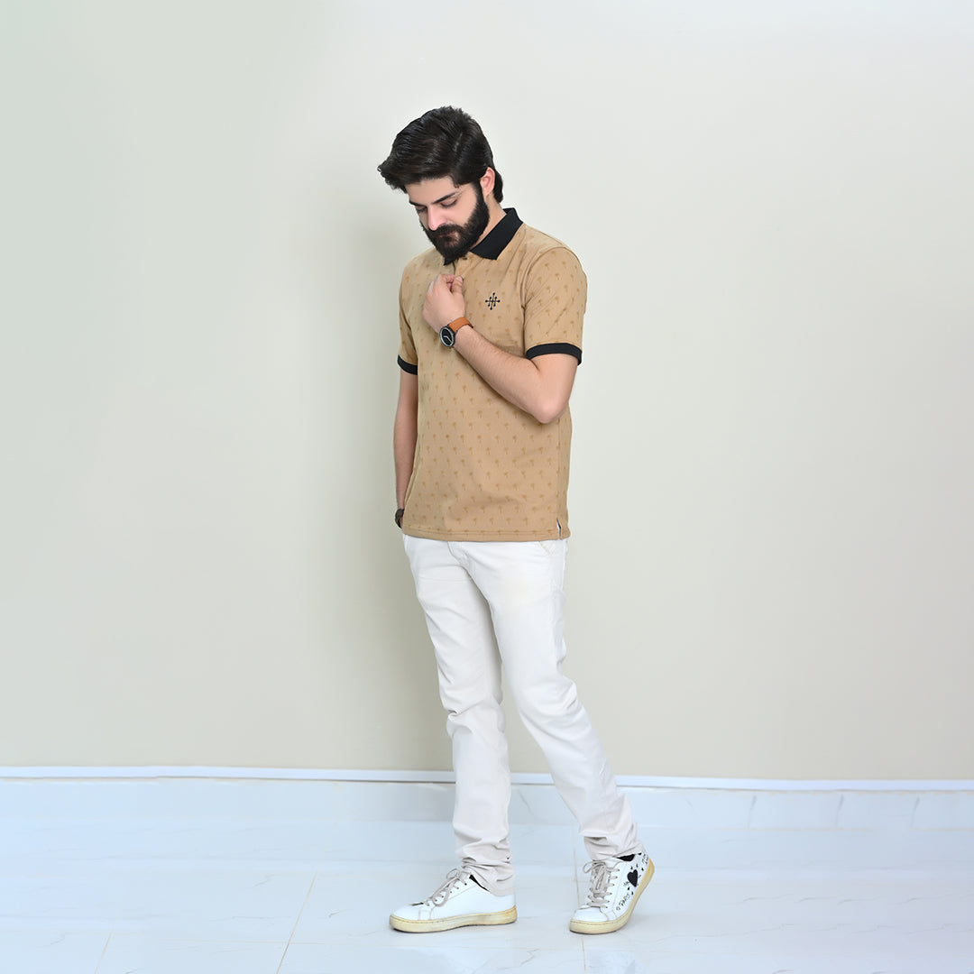 Men Graphic Collar T-Shirt – Beige - Harwage