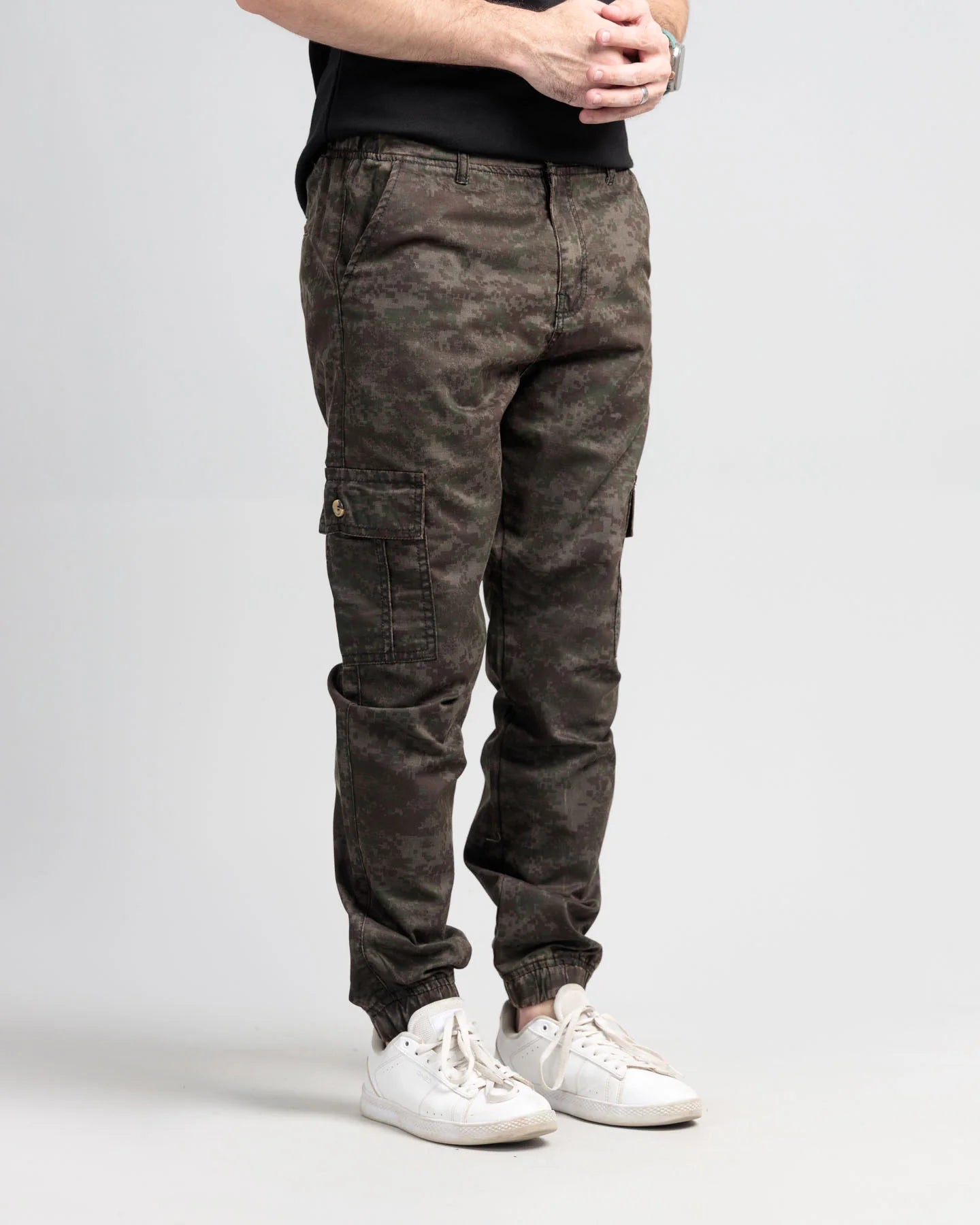 Green camo trousers front view