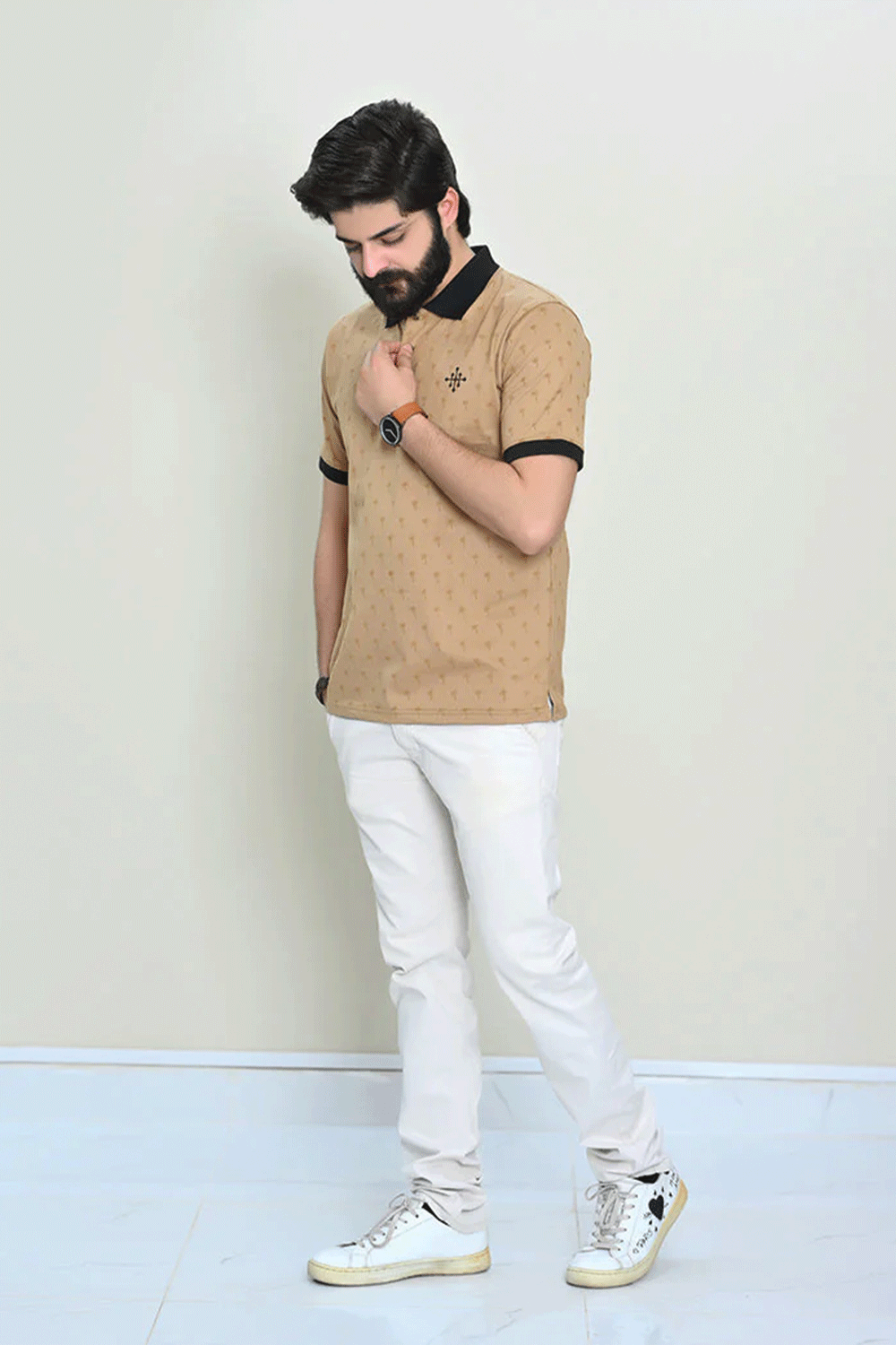 Men Graphic Collar T Shirt – Beige