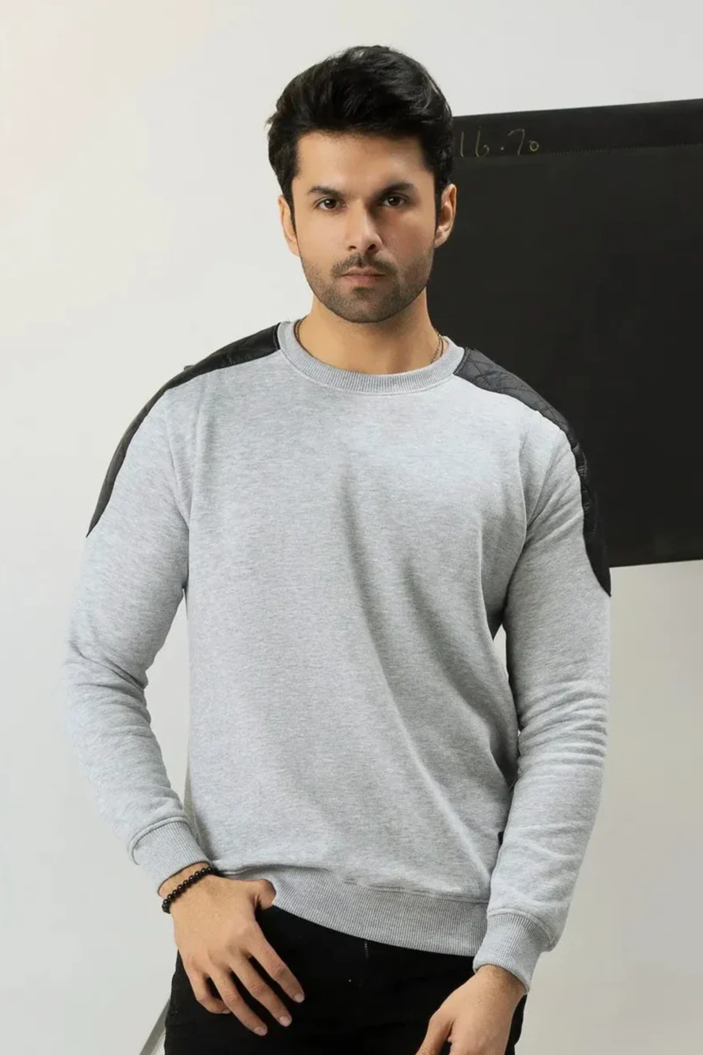 Men Regular Fit Sweatshirt - Gray