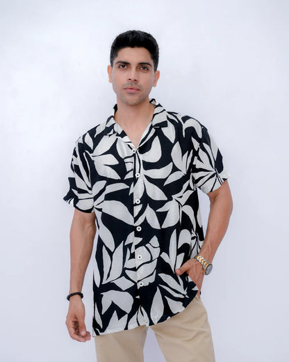 Men Resort Collar	- Black & White