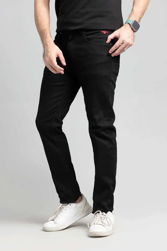 Men’s black carrot fit denim jeans