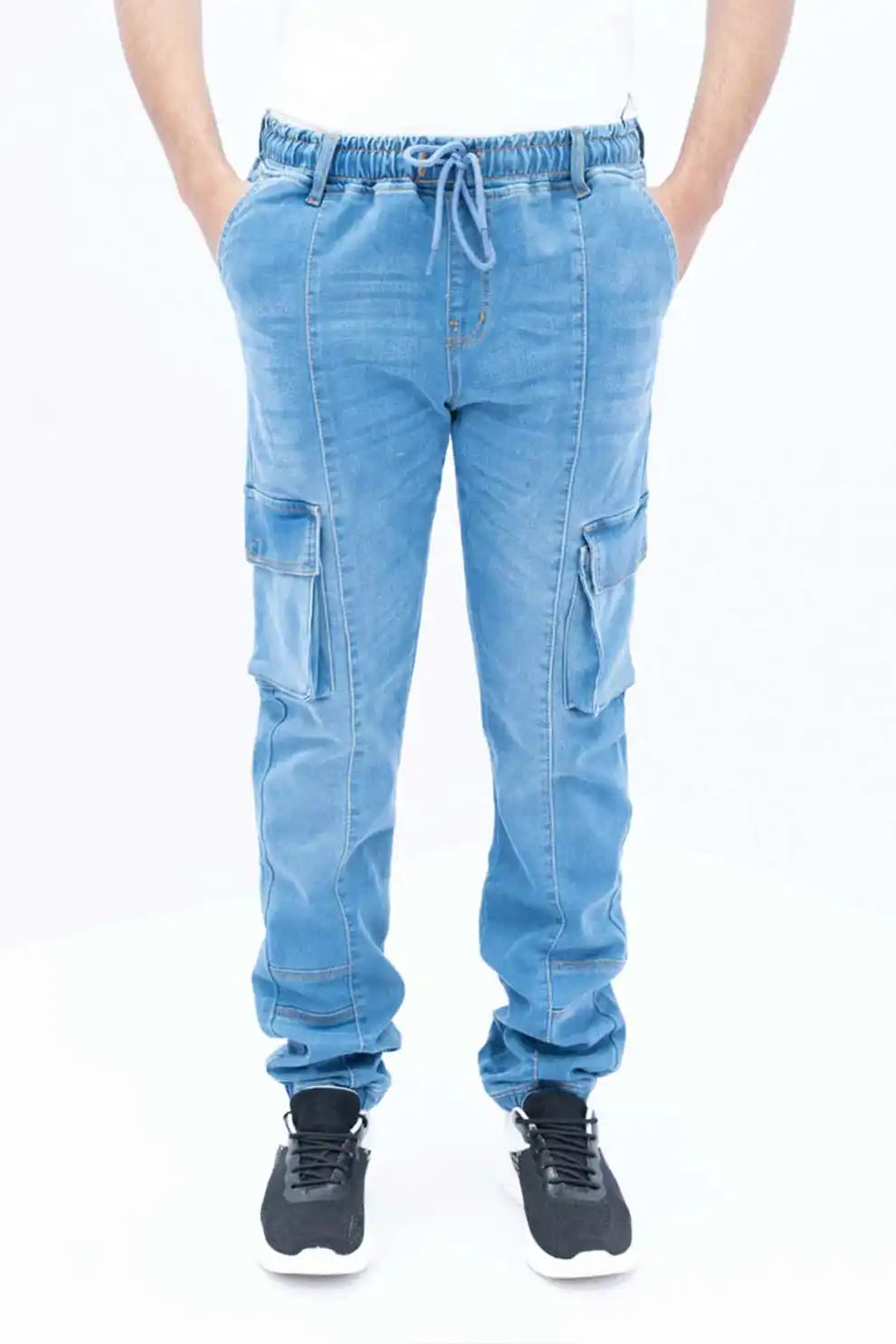 Men’s light blue jogger jeans