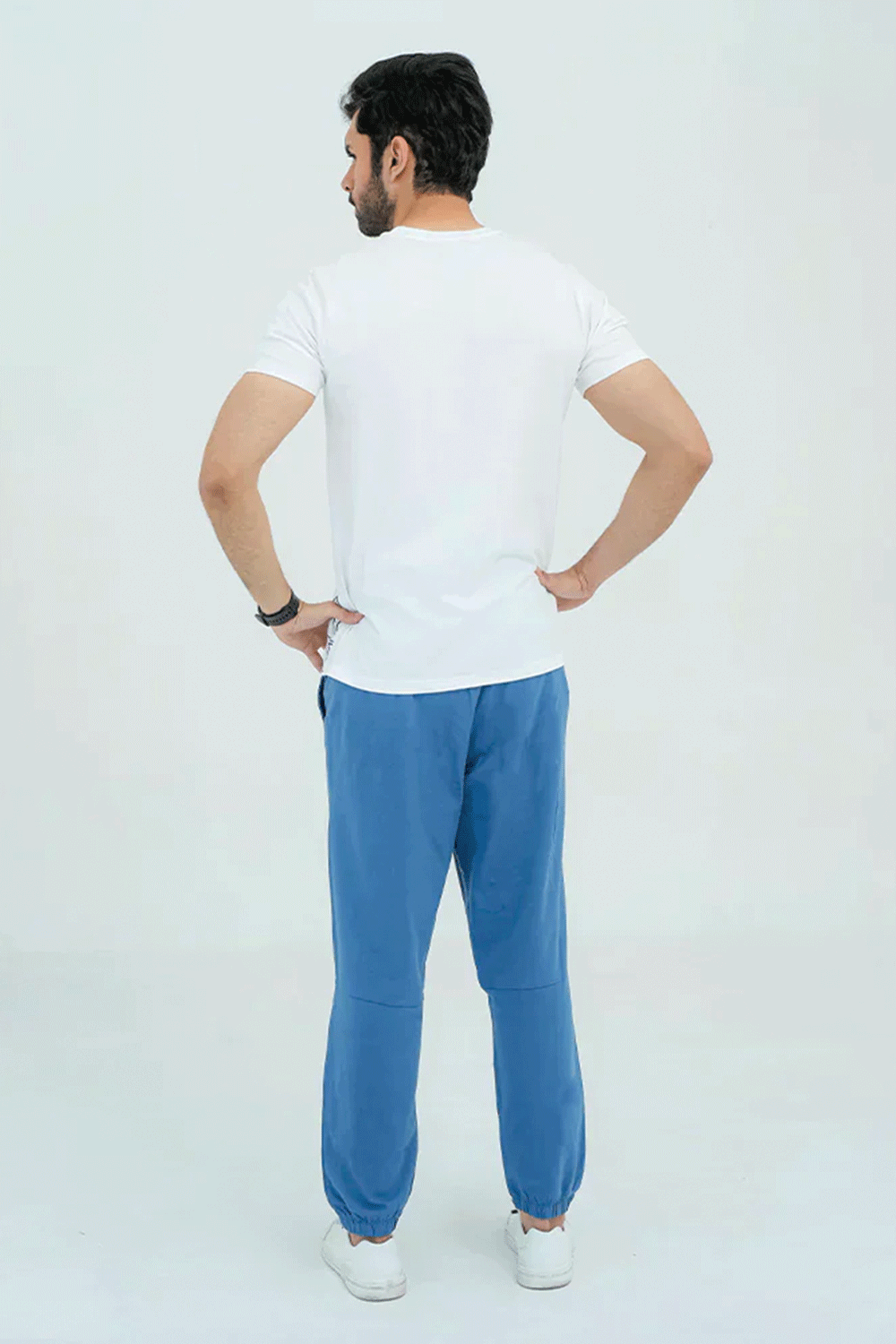 Round Neck With Harwage Print - White