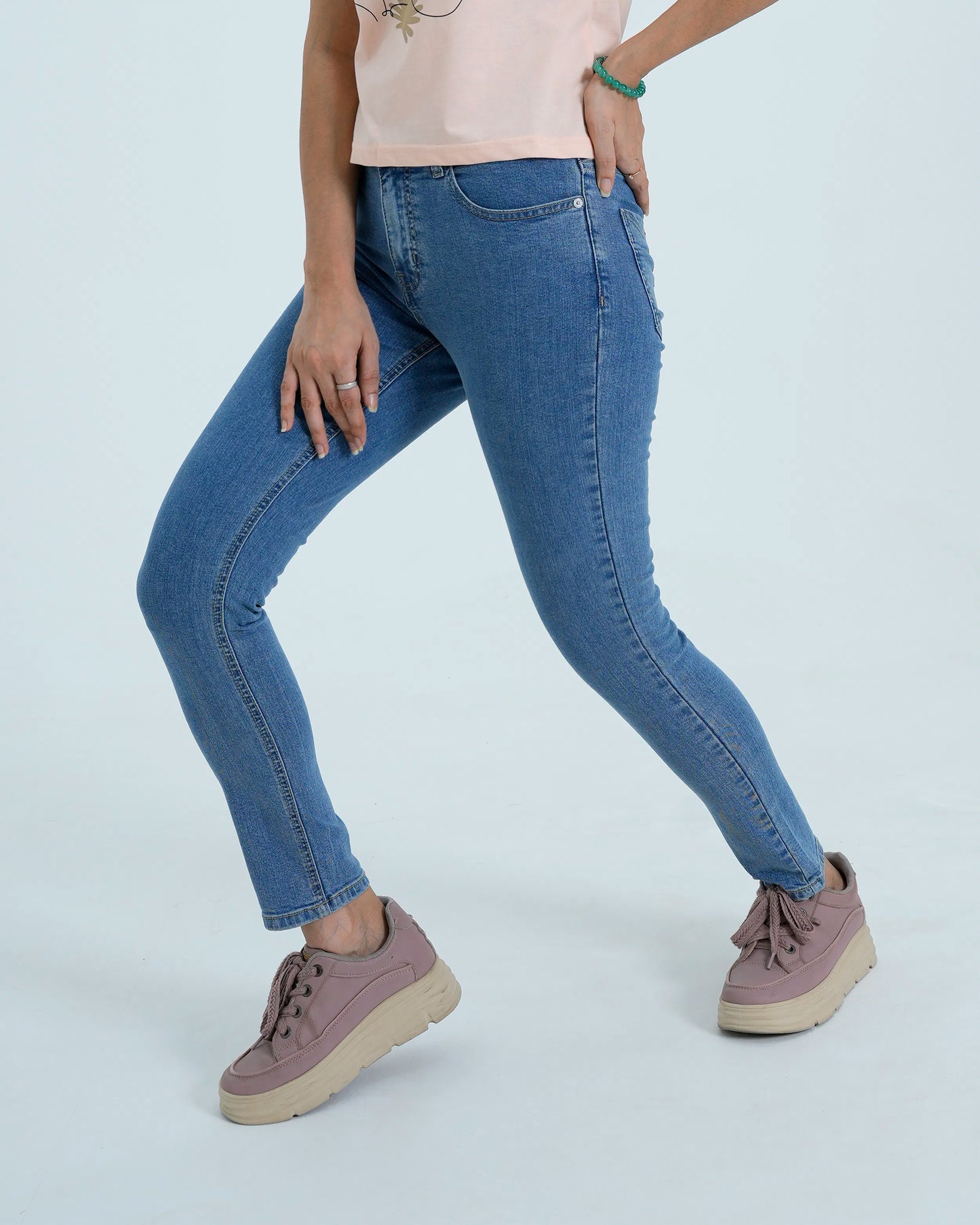 Slim fit women’s light blue jeans
