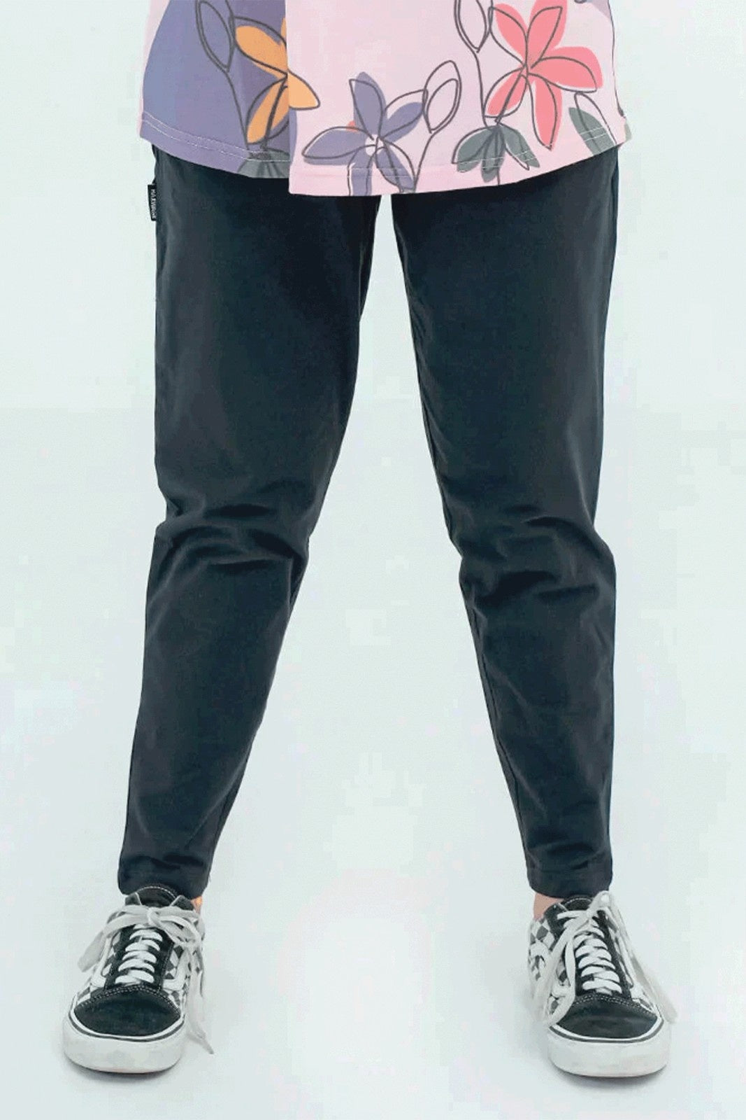 Women Basic Slouchy Trousers - Black