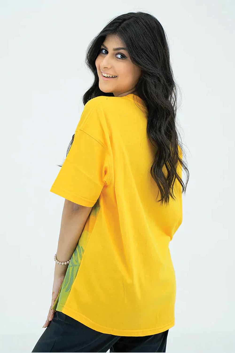 Women Graphic Oversized T-Shirt – Mustard